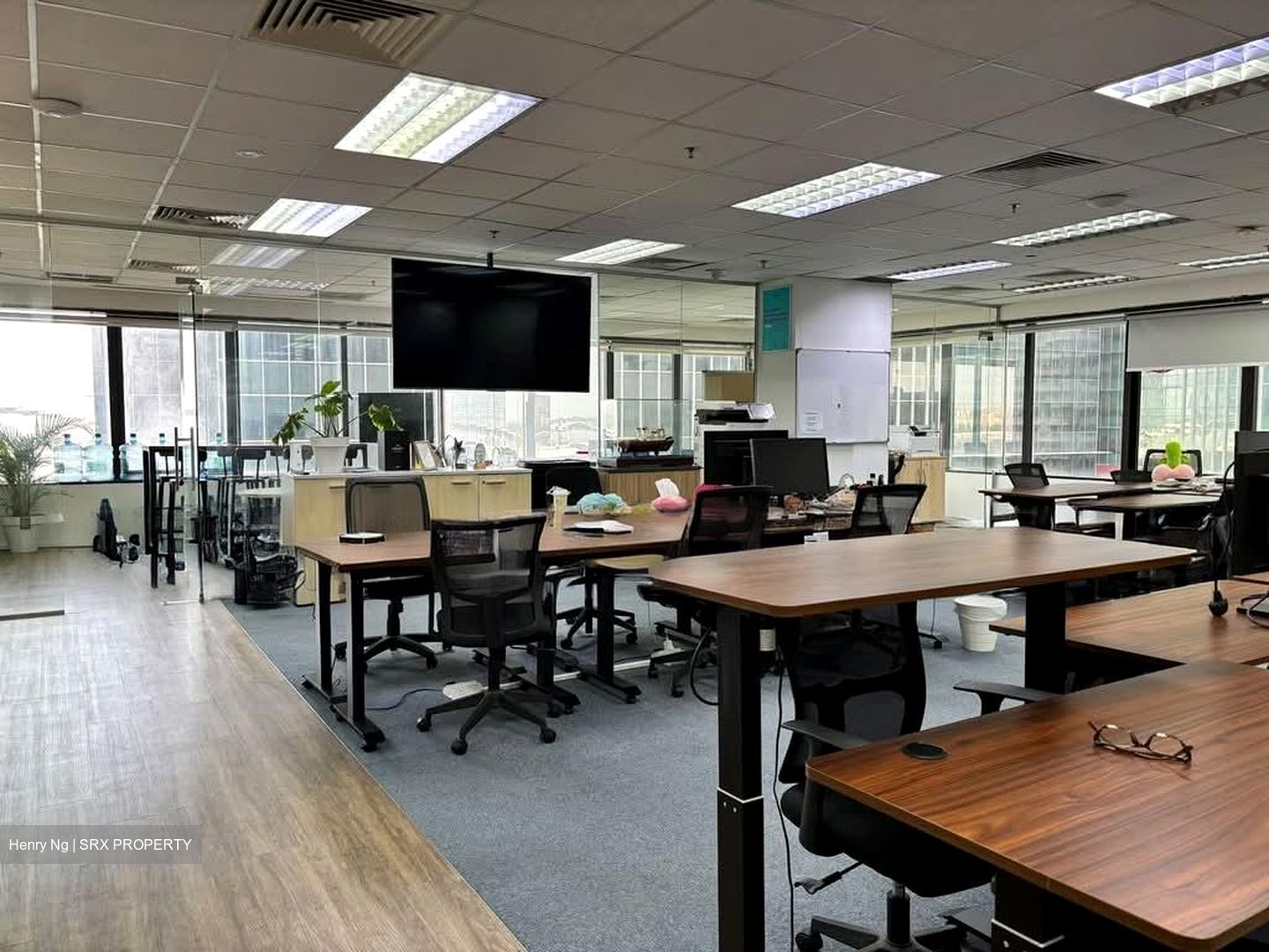 The Arcade (D1), Office #586598081